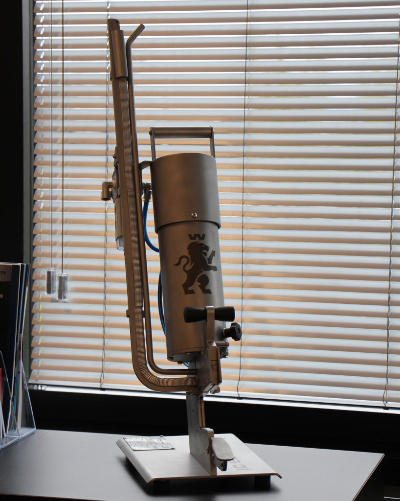 CLIPPEUSE DE TABLE - INTERNATIONAL CLIP - IC600